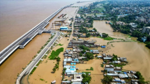 Al menos 20 muertos en inundaciones y corrimientos de tierra en India y Bangladés