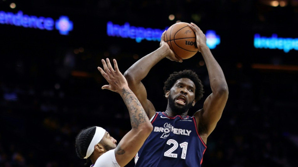 NBA: avec Joel Embiid en triple double, Philadelphie écrase les Lakers