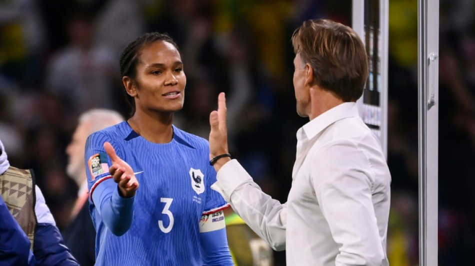 Mondial: Renard mate le Brésil et ouvre une voie royale aux Bleues