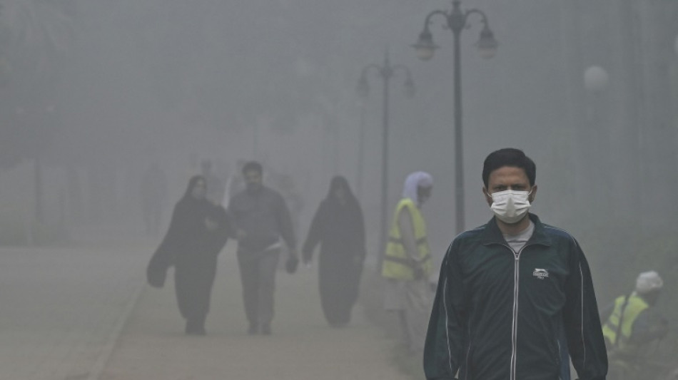 Heat, air pollution, disease: How climate change affects health