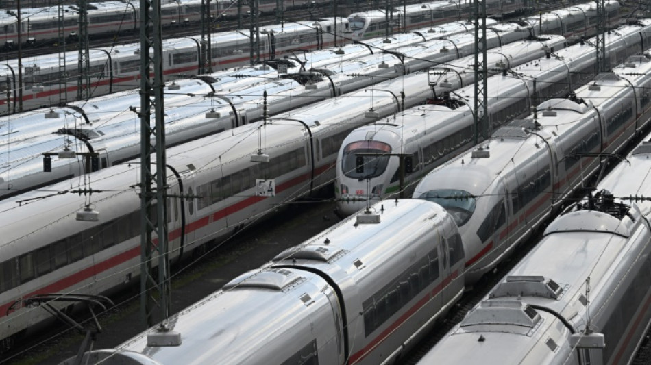 GDL ruft zu eintägigem Streik auf - Bahn begrüßt Weihnachtsfrieden bis Januar