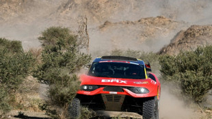 Dakar-2024/7e étape: Loeb se rapproche de Sainz, 3e victoire pour Cornejo en moto 