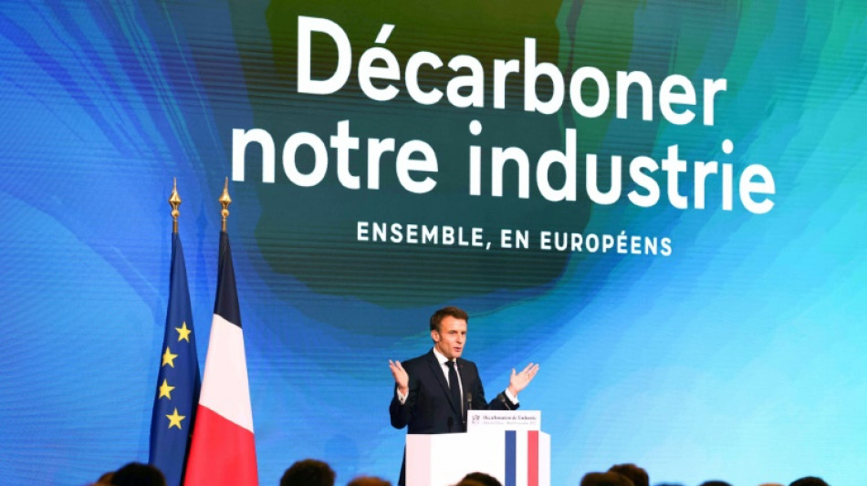 Climat: Macron propose un pacte de décarbonation aux industriels