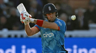 Livingstone stars as England thrash Australia to square ODI series