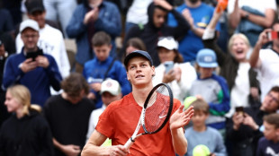 Roland-Garros: Sinner avance facilement au 2e tour