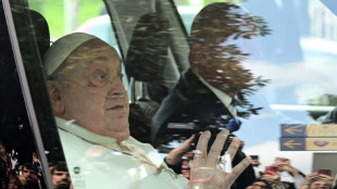 Pope returns home from hospital, thanks faithful