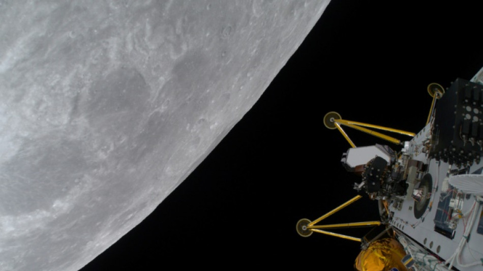 La sonde américaine s'étant posée sur la Lune est probalement inclinée