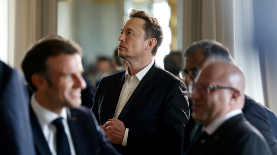 Multimilliardär Musk stellt Investitionen von Tesla in Frankreich in Aussicht