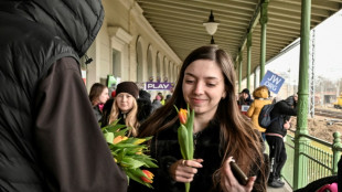 Les femmes manifestent pour leurs droits, le regard tourné vers l'Ukraine