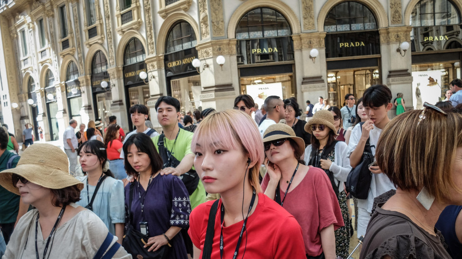 Overtourism, il 49% degli italiani dice sì a misure di controllo