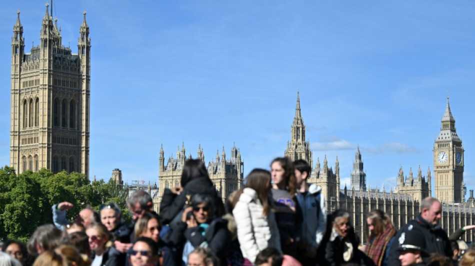 Les adieux à la reine approchent, les dirigeants étrangers arrivent