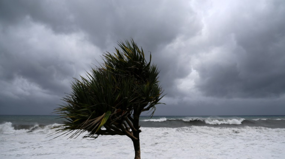 Le cyclone Freddy affaibli frappe la côte malgache, premier mort