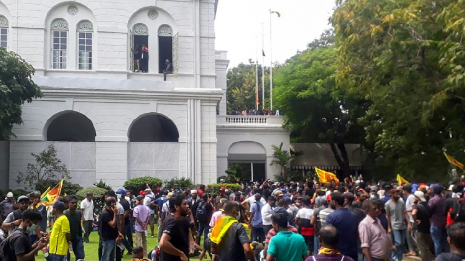 Demonstranten in Sri Lanka stürmen Präsidentenpalast - Rajapaksa vor Rücktritt