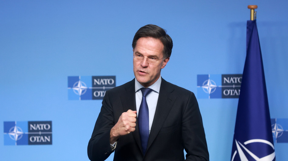 Rutte, 'Paesi arrivino a 2% spese difesa entro l'estate'