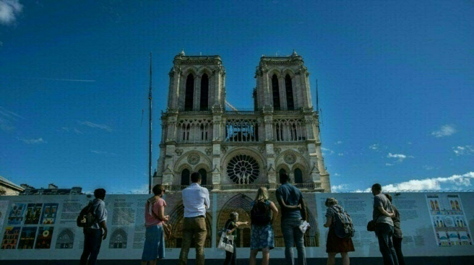 Notre-Dame sued for English-only translations