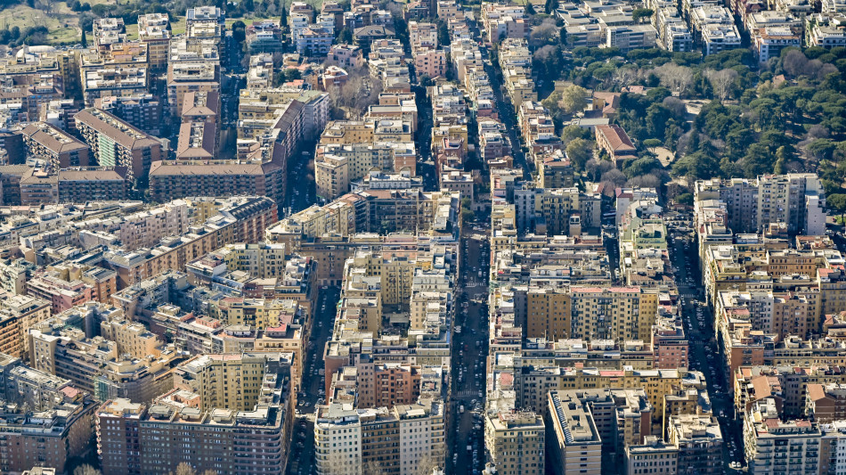 Rendite catastali, a Roma e Milano fino a oltre 30% in più