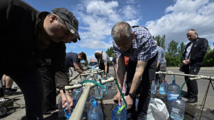 A Mykolaïv, les habitants face aux pénuries d'eau, énièmes difficultés d'une vie bouleversée