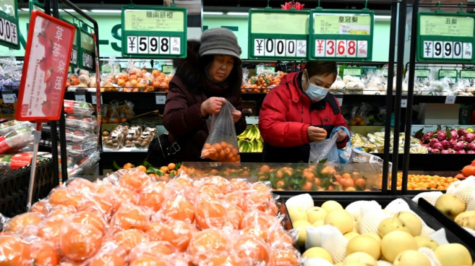 Inflación desacelera en China al bajar precios de alimentos