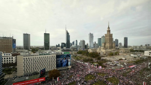 Um milhão de pessoas protestam contra o governo na capital da Polônia