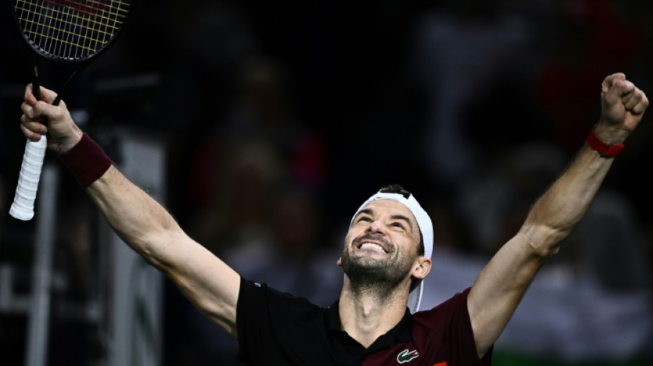 Dimitrov vence Hurkacz e vai às semifinais do Masters 1000 de Paris