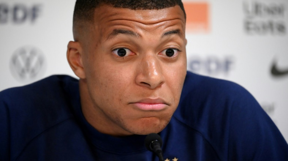 Seguir no PSG é "minha única opção", reafirma Kylian Mbappé