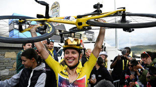 Niewiadoma wins Women's Tour de France by just four seconds