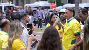 Brésil: derniers meetings de campagne pour Bolsonaro et Lula 