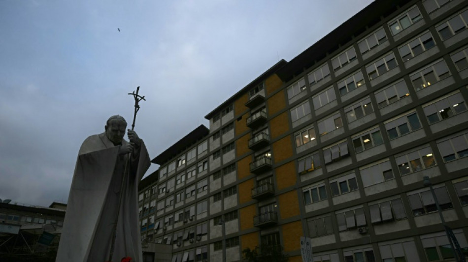 Hospitalizado com bronquite, papa Francisco dormiu bem