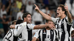 Juve give Motta perfect start against Como as Atalanta thrash Lecce