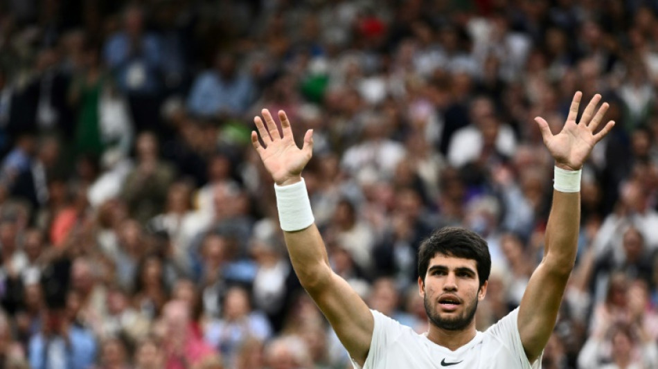 Wimbledon: le numéro un mondial Carlos Alcaraz rejoint Novak Djokovic en finale