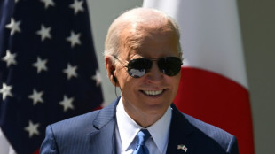 Biden dice que "examina" la solicitud australiana de absolver a Assange