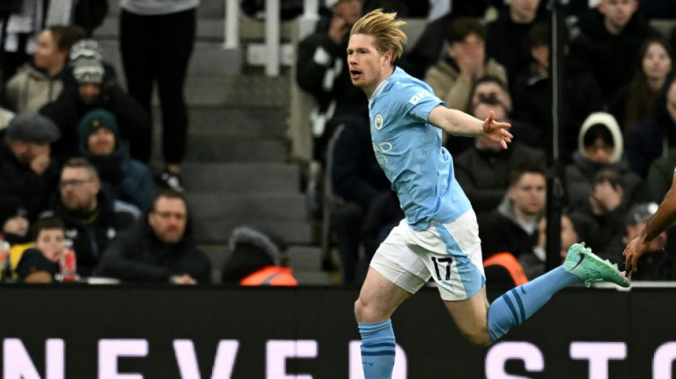 Angleterre: City et De Bruyne renversent Newcastle, Chelsea enchaîne