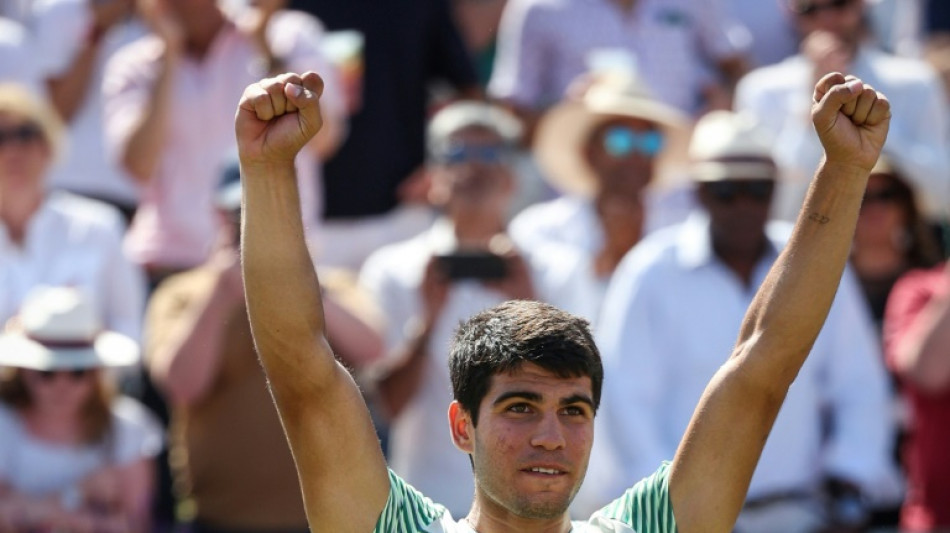 Alcaraz vence ATP 500 de Queen's e voltará a ser número 1 do ranking na segunda-feira