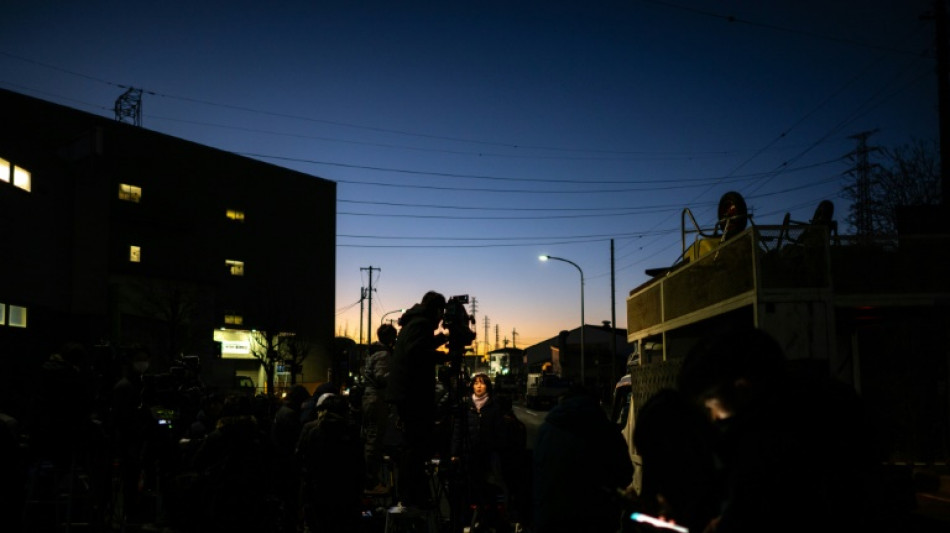 Japon: un conducteur tombé dans un trou de la chaussée près de Tokyo toujours introuvable