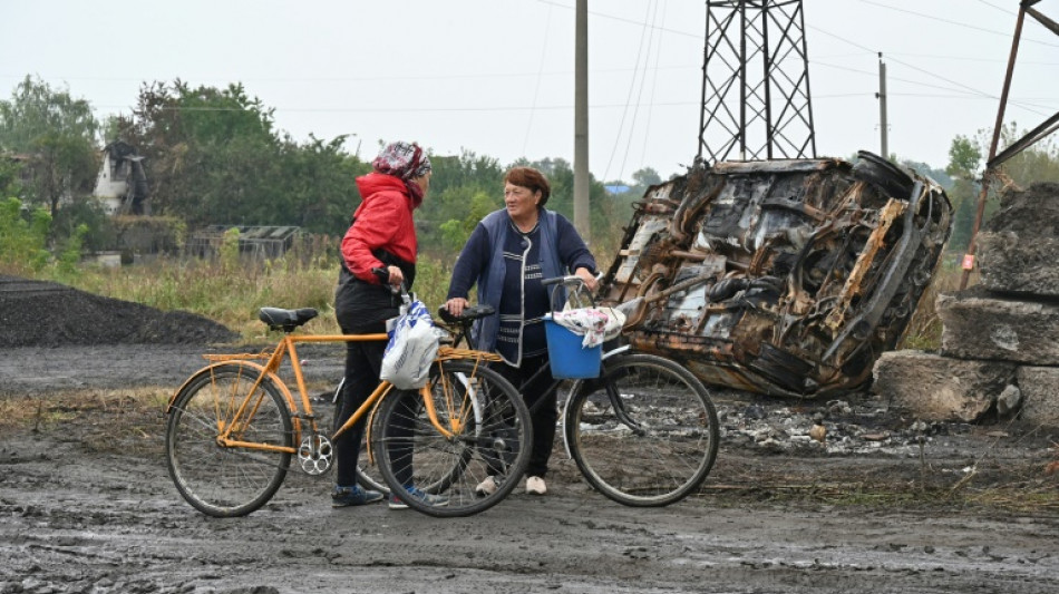 L'Ukraine dit avoir découvert "450 tombes" dans une ville reprise aux Russes