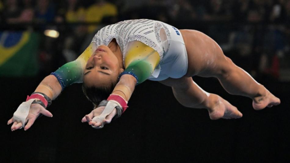 Flávia Saraiva conquista prata no individual geral da ginástica no Pan 