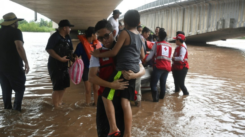 Más de 7.000 personas evacuadas por lluvias que arrecian en Honduras