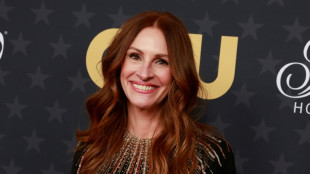 Julia Roberts wants cheeseburgers and booze at the apocalypse