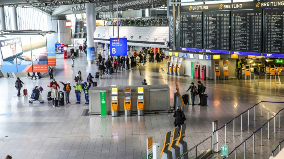 Mehrere deutsche IS-Anhängerinnen nach Ankunft in Frankfurt festgenommen