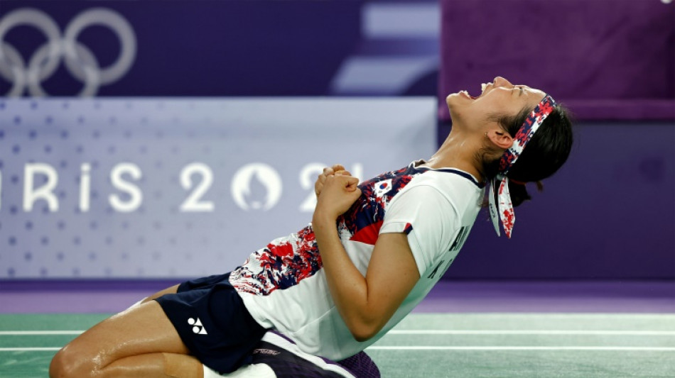 Olympic champion An accuses badminton association of injury 'neglect'