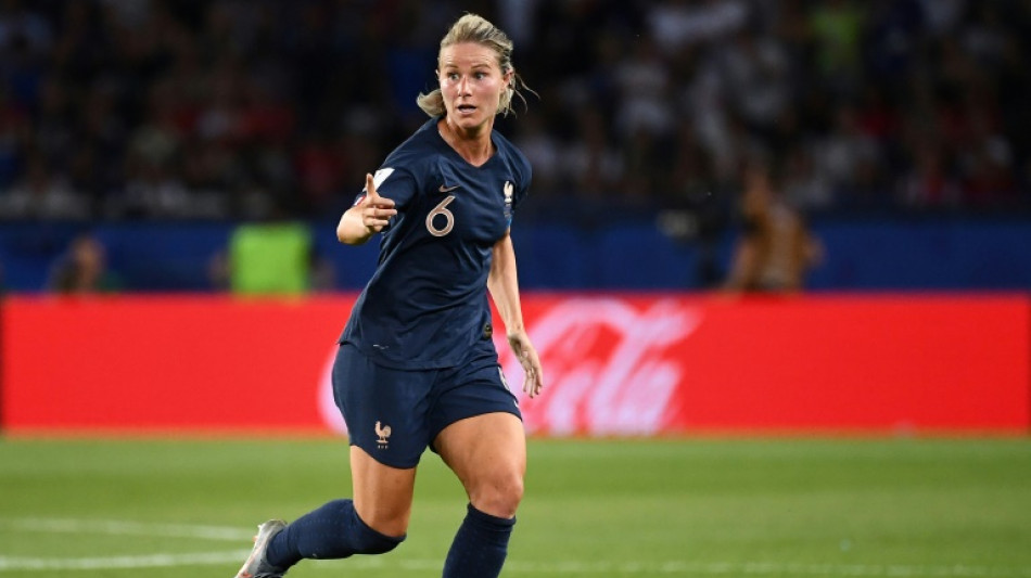 Bleues: avant le départ au Mondial, le forfait d'Henry, des ombres et une surprise