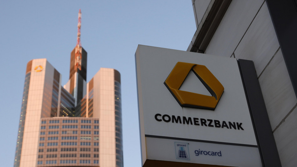 Cala l'utile di Commerzbank, buyback da 600 milioni