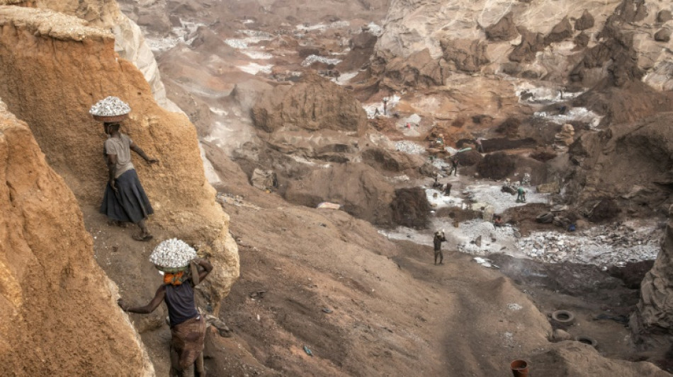 Burkina: à la carrière de Pissy, les forçats du granit entre poussière et fumées toxiques  