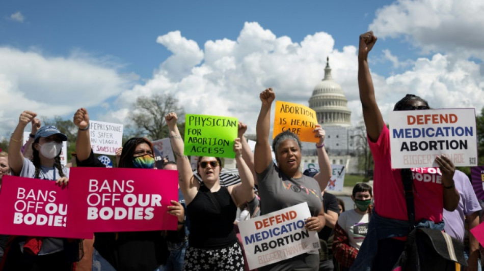 Cientos de personas marchan en Washington por el derecho al aborto