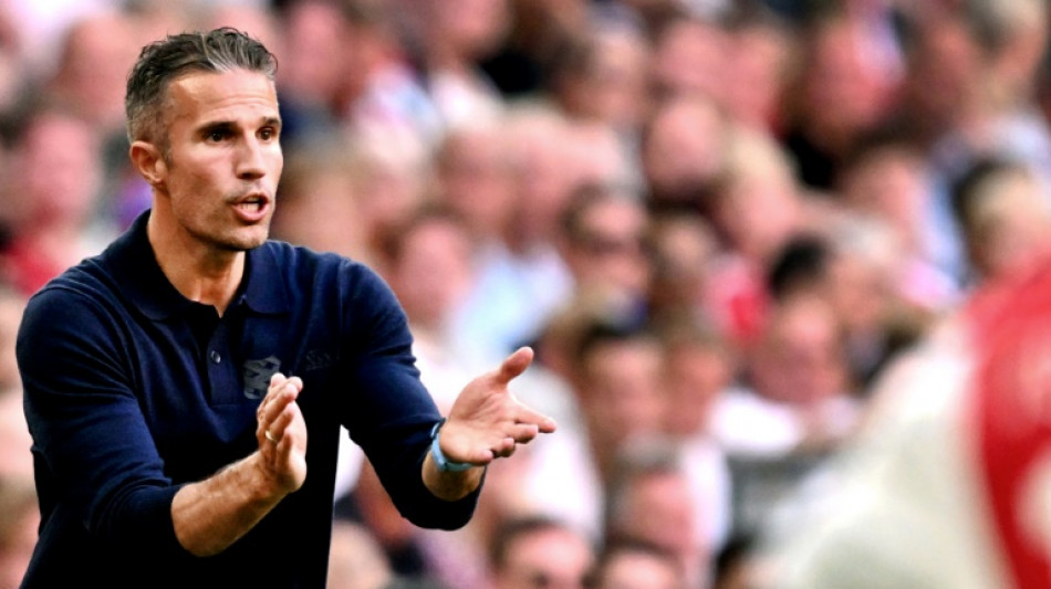 Van Persie returns to Feyenoord as coach