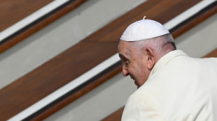 El papa dialoga sin tabúes con jóvenes sobre el aborto o el porno en un documental