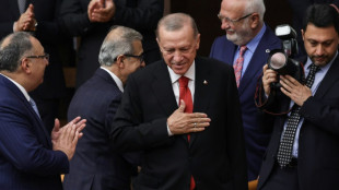 Erdogan entame son troisième mandat de président et promet "l'impartialité"