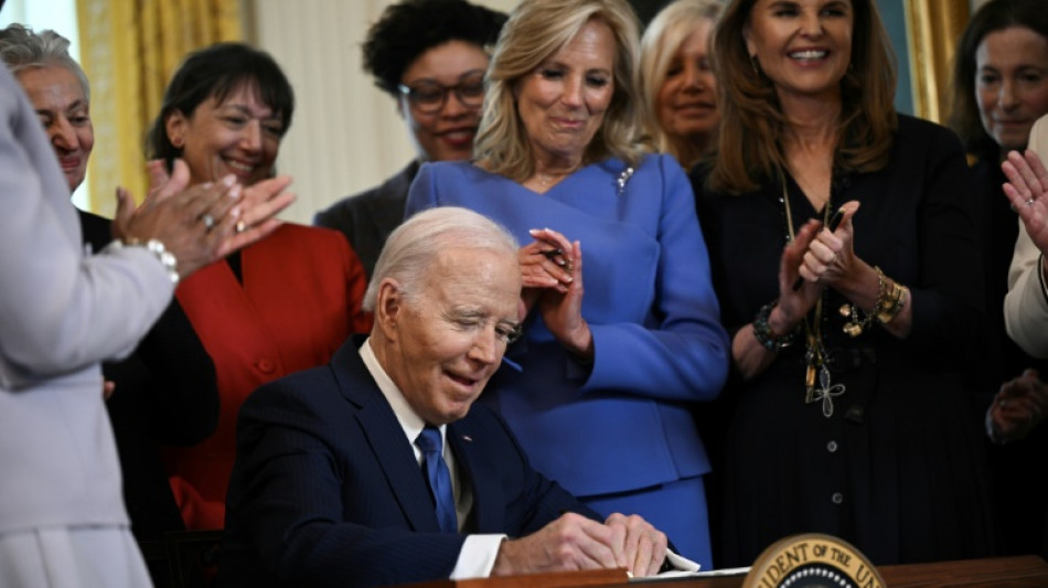 Biden veut encourager la recherche sur la santé des femmes