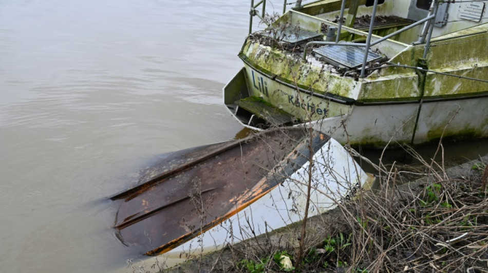 Una niña de siete años muere en naufragio de bote de migrantes cerca del canal de la Mancha