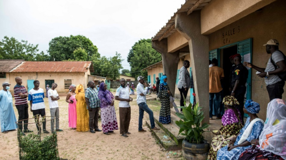 Législatives au Sénégal: le camp présidentiel et l'opposition se disputent la victoire